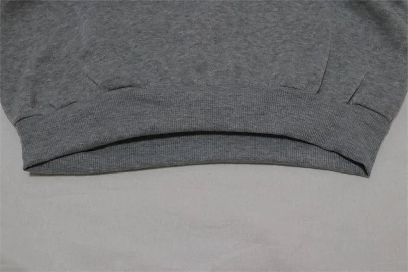 Pull de Noël pour femmes Mickey et amis Sweat-shirts à biscuits au pain d’épice Dessin animé Lumières de Noël Tenues de fête de vacances pour filles