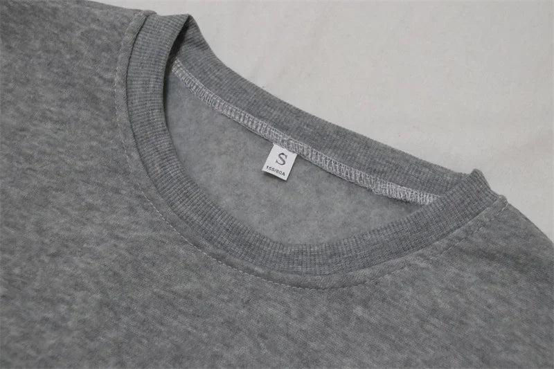 Pull de Noël pour femmes Mickey et amis Sweat-shirts à biscuits au pain d’épice Dessin animé Lumières de Noël Tenues de fête de vacances pour filles